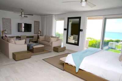 Luxury Villa Photo #13
