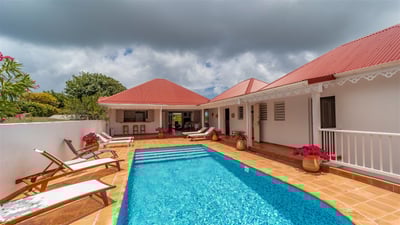 Luxury Villa Photo #2