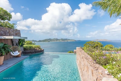 Luxury Villa Photo #3