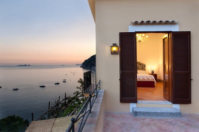 Luxury Villa Photo #27