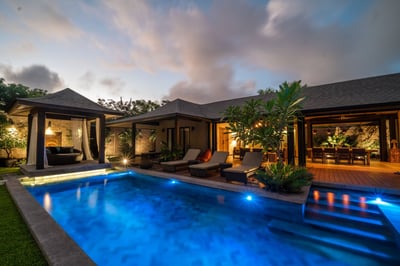 Luxury Villa Photo #3
