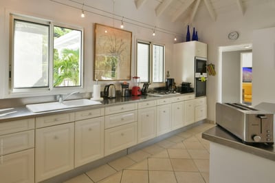 Luxury Villa Photo #23