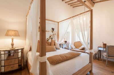 Luxury Villa Photo #15