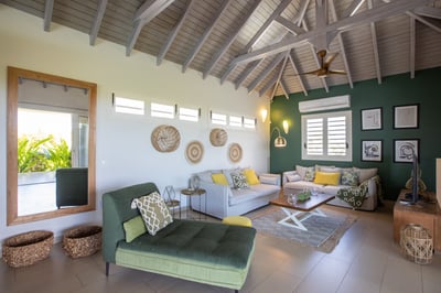 Luxury Villa Photo #4