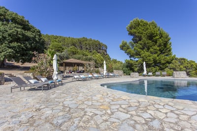 Luxury Villa Photo #6