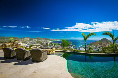 Luxury Villa Photo #10