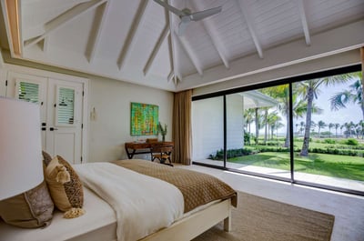 Luxury Villa Photo #34