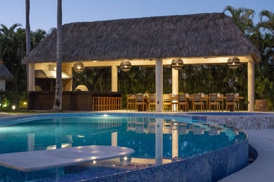 Luxury Villa Photo #4