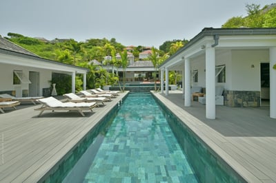 Luxury Villa Photo #2