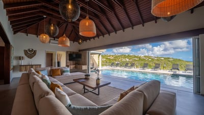 Luxury Villa Photo #12