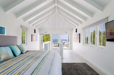 Luxury Villa Photo #22