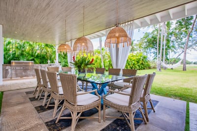 Luxury Villa Photo #4