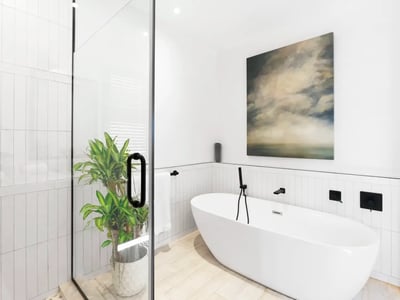 Luxury Villa Photo #30