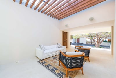 Luxury Villa Photo #16