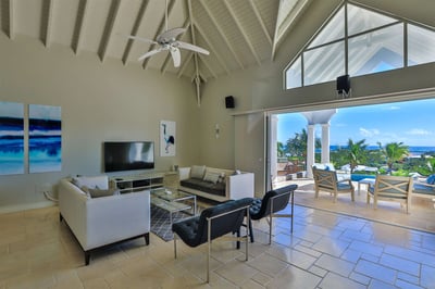 Luxury Villa Photo #12