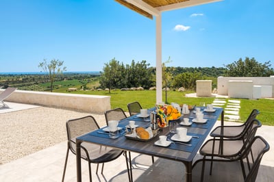 Luxury Villa Photo #22