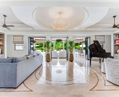 Luxury Villa Photo #15
