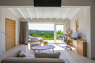 Luxury Villa Photo #26