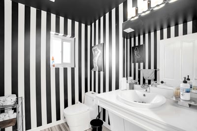 Luxury Villa Photo #26