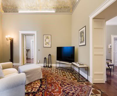 Luxury Villa Photo #26