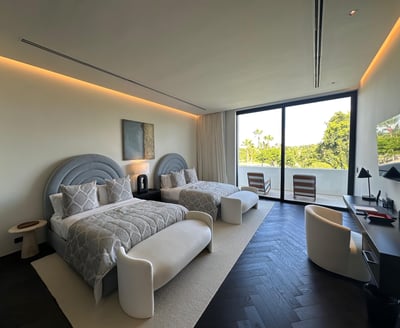Luxury Villa Photo #48