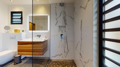 Luxury Villa Photo #40