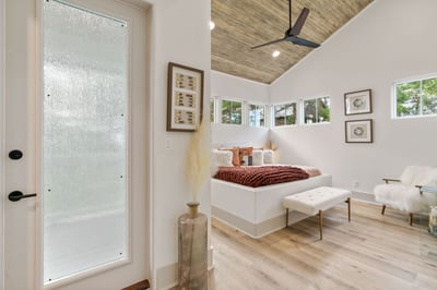 Luxury Villa Photo #17