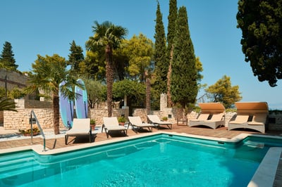 Luxury Villa Photo #4