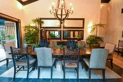 Luxury Villa Photo #26