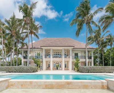 Luxury Villa Photo #6