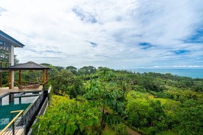 Luxury Villa Photo #10