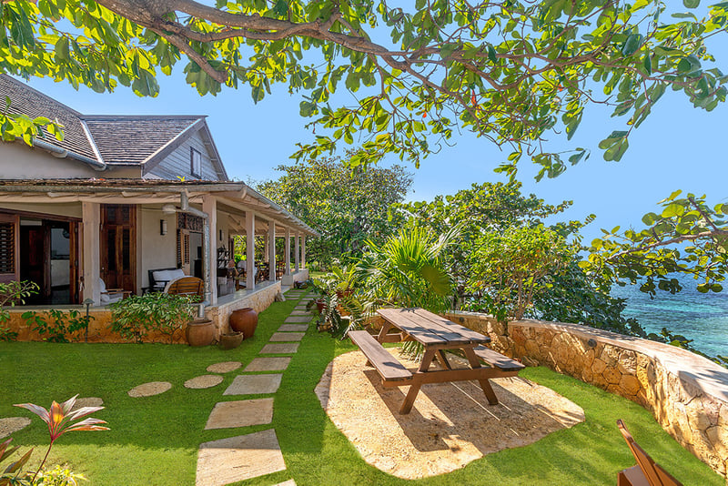 Hidden Bay by the Sea