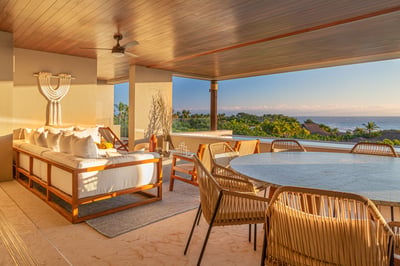 Luxury Villa Photo #4