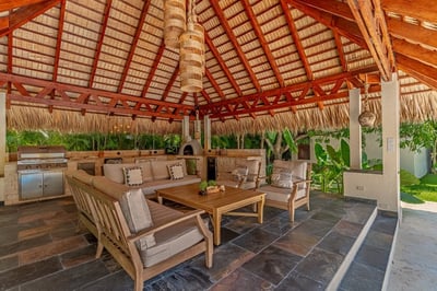 Luxury Villa Photo #10