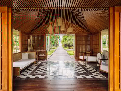 Luxury Villa Photo #32