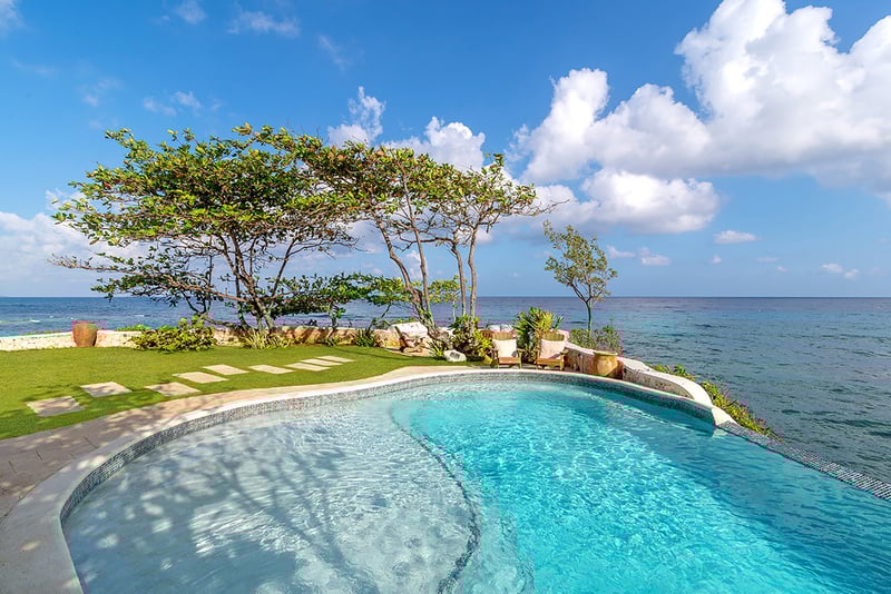 Hidden Bay by the Sea