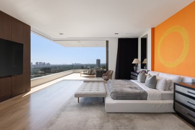 Luxury Villa Photo #22