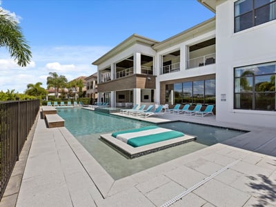 Luxury Villa Photo #10