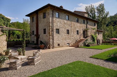 Luxury Villa Photo #3