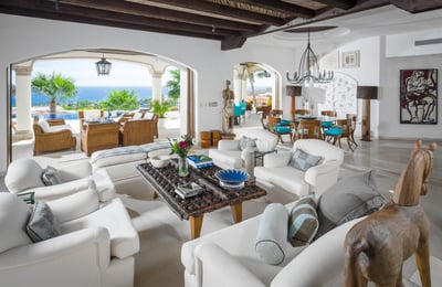 Luxury Villa Photo #14