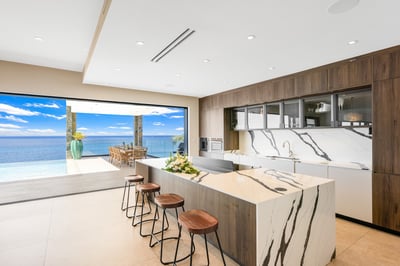 Luxury Villa Photo #13