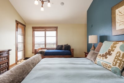 Luxury Villa Photo #23