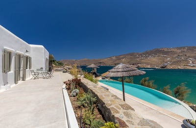 Luxury Villa Photo #11
