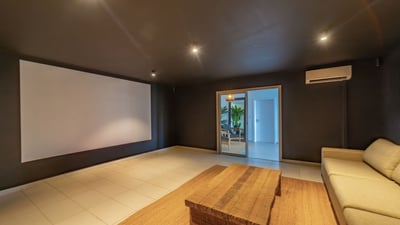 Cinema Room: On the lower lever. Air conditioned TV room with sofas and armchairs for 6-8 guests, la