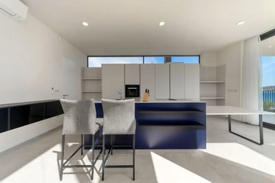 Luxury Villa Photo #18