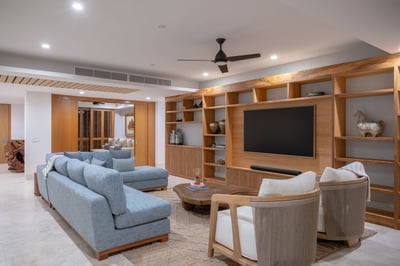 Luxury Villa Photo #26