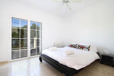Luxury Villa Photo #17