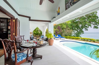 Luxury Villa Photo #3