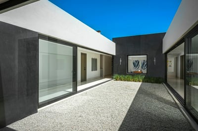 Luxury Villa Photo #37