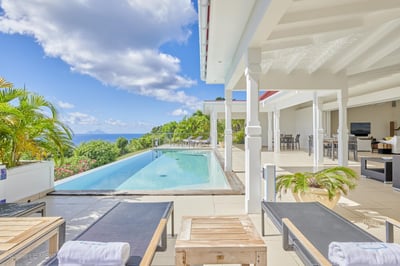 Luxury Villa Photo #10